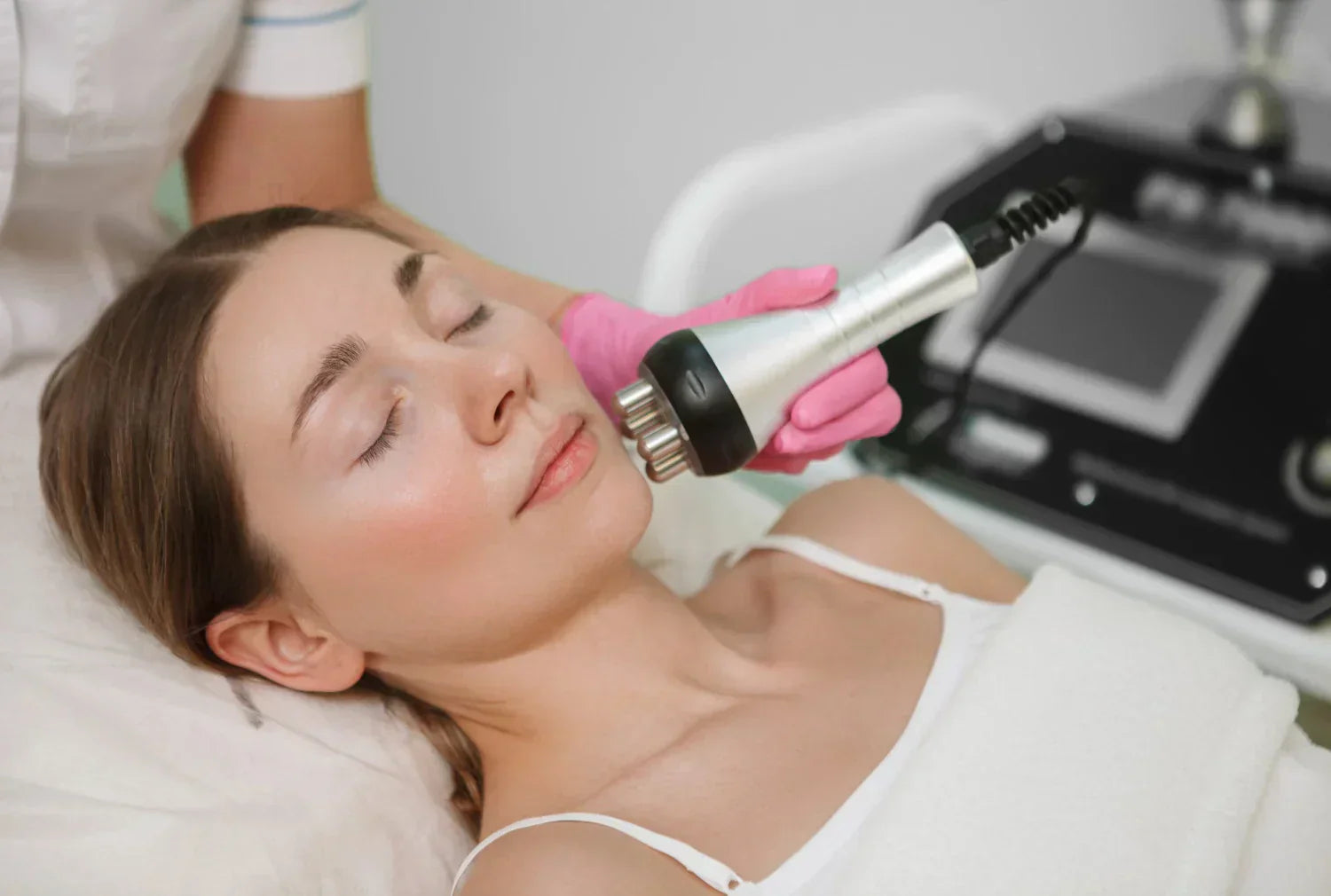 Radio Frequency Skin Tightening Work: A Detailed Guide